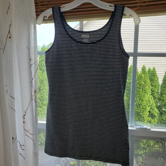 Duluth Trading Tank Black & Gray Striped Classic Womens Small No-Yank Utility - Picture 8 of 10